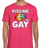 Goedkope kiss me i am gay t-shirt roze heren